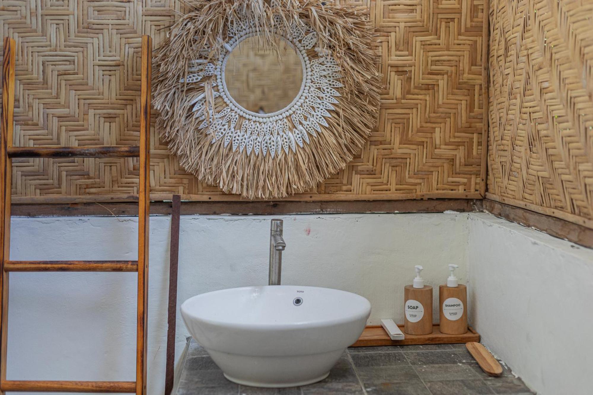 Camani Glamping Hotel Karangasem Buitenkant foto
