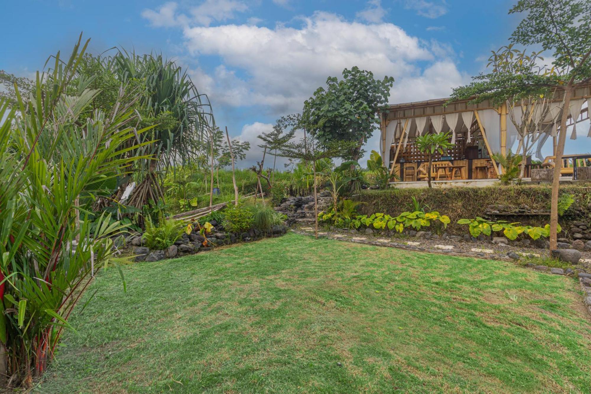Camani Glamping Hotel Karangasem Buitenkant foto