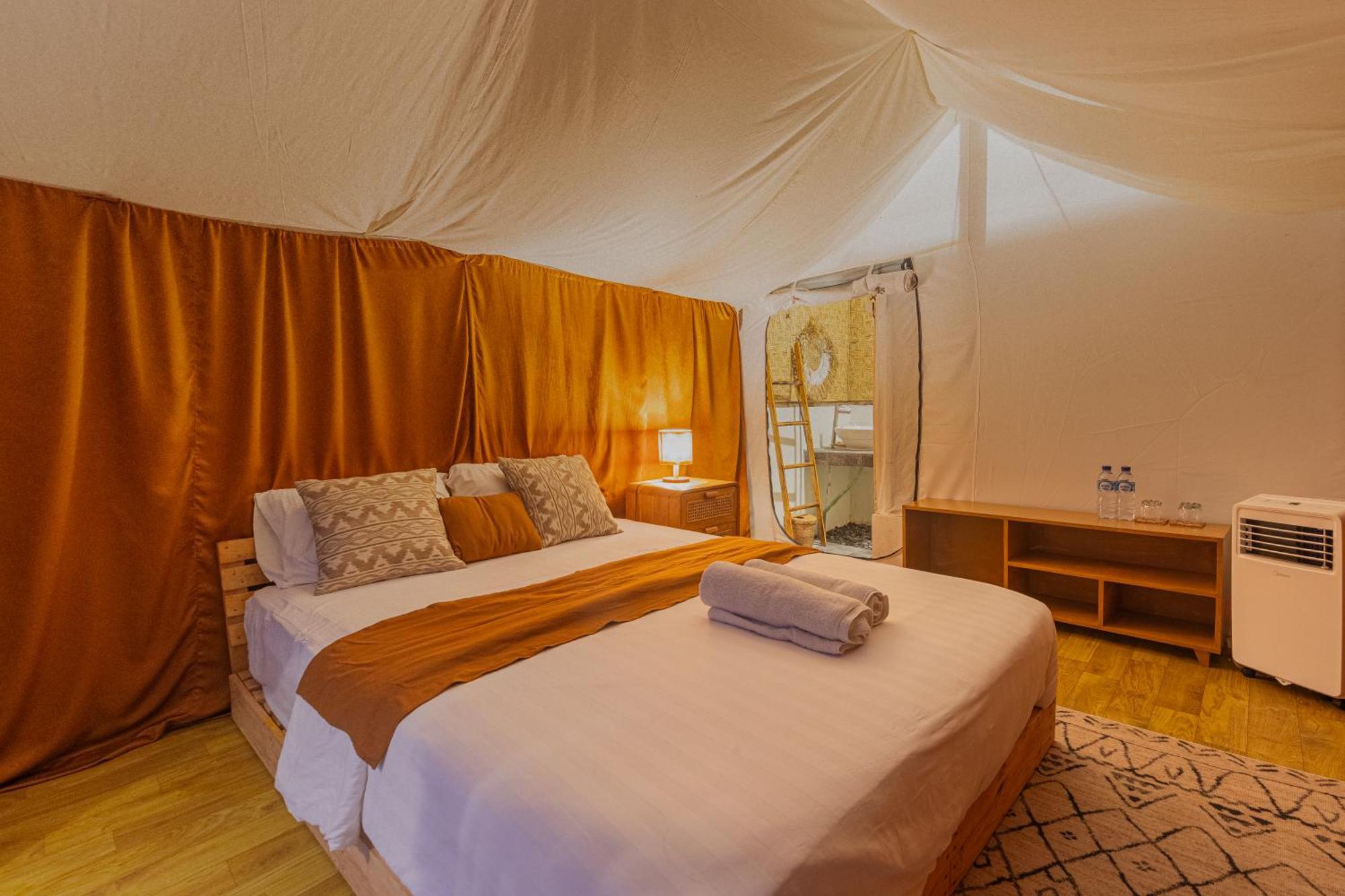 Camani Glamping Hotel Karangasem Kamer foto
