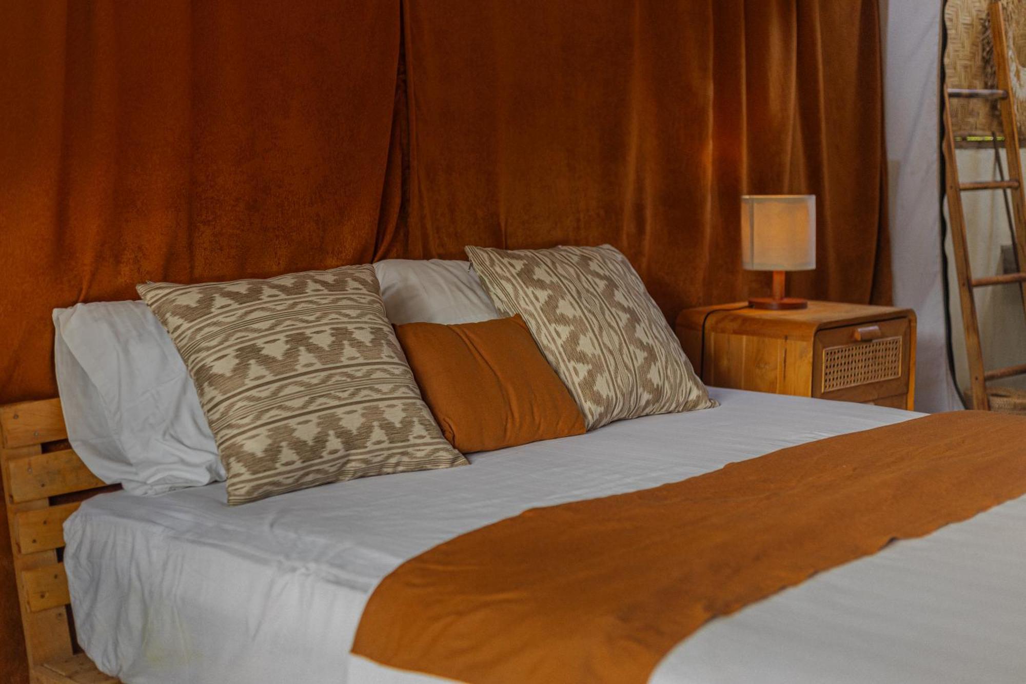 Camani Glamping Hotel Karangasem Kamer foto